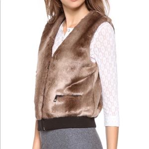 Club Monaco Natasha Faux Fur Bomber Vest. Women’s Sz M